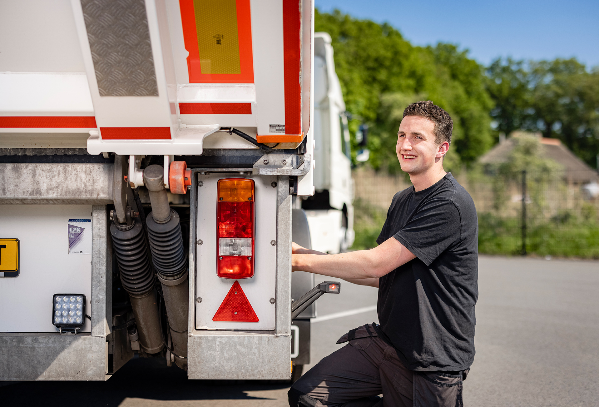 210614 EKF Chauffeur 1210 LR